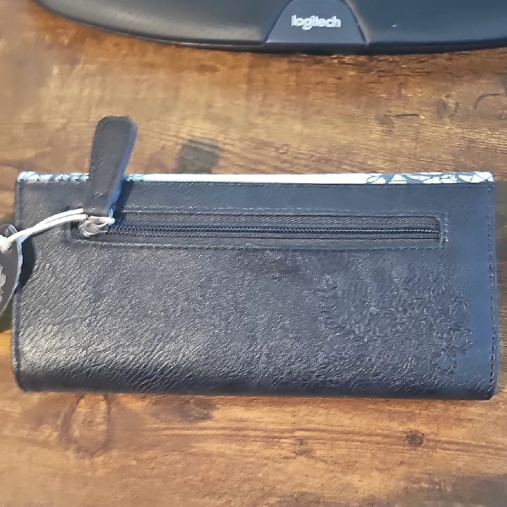 Loungefly Black Heart Tag Wallet